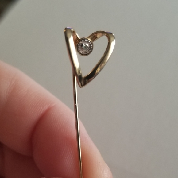 Vintage heart stickpin outline gold tone lapel cravat - Picture 5 of 8